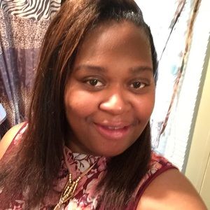 Meet your Posher, Felicia